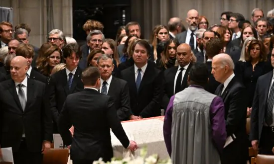 Justice Sandra Day O’Connor Memorialized by Biden, Chief Justice