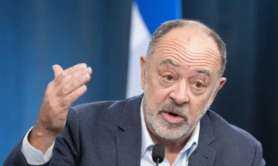 Quebec Health Minister Asks Public to Avoid Emergency Rooms Amid Overcrowding