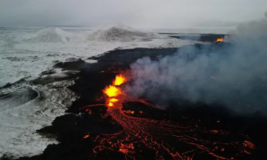 Lava Flows From Iceland Volcano Continues to Decrease