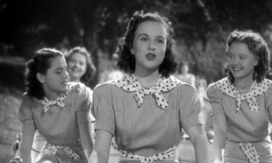 'Mad About Music': Deanna Durbin Delights