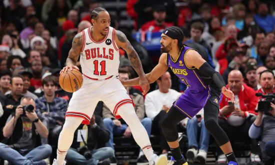 DeMar DeRozan Stars as the Chicago Bulls Knock Off the Los Angeles Lakers 124–108
