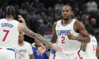 Leonard, Clippers Extend Win Streak to 9 by Holding Off Mavs Rally in 120–111 Victory