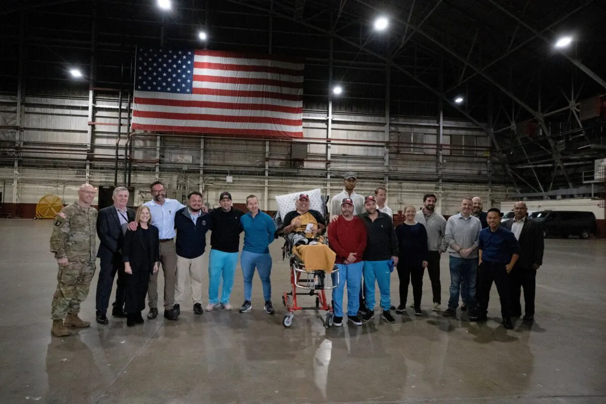 Freed American prisoners who were released in Venezuela arrive at Joint Base San Antonio in San Antonio, Texas on Dec. 20, 2023. (Kaylee Greenlee Beal/Reuters)