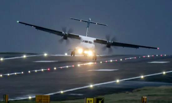 Strong Winds From Storm Pia Disrupt Holiday Travel in the UK as Eurostar Hit by Unexpected Strike