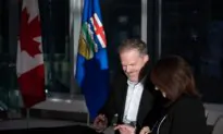 Alberta Commits Extra $200M for Family Doctors, Finalizes $1B Health Deal With Ottawa