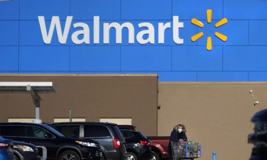 What Stores Are Open and Closed on Christmas Eve?