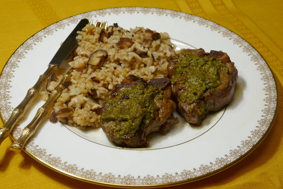 Pesto Lamb with Wild Mushroom Rice. (Linda Gassenheimer/TNS)