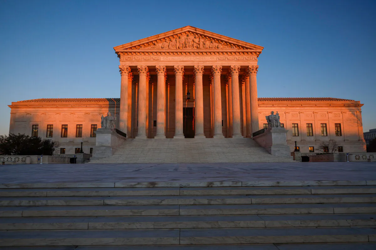 The U.S. Supreme Court in Washington on Jan. 26, 2022. (Chip Somodevilla/Getty Images)