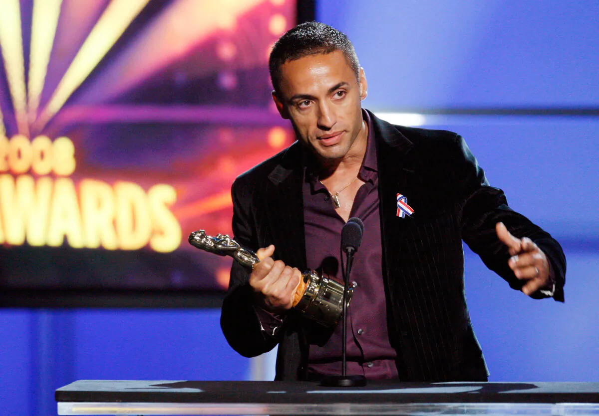 Actor Kamar de los Reyes accepts the award for Outstanding Performance in a Daytime Drama Series for 'One Life to Live' onstage during the 2008 ALMA Awards pre-show at the Pasadena Civic Auditorium in Pasadena, Calif., on Aug. 17, 2008. (Vince Bucci/Getty Images for NCLR)