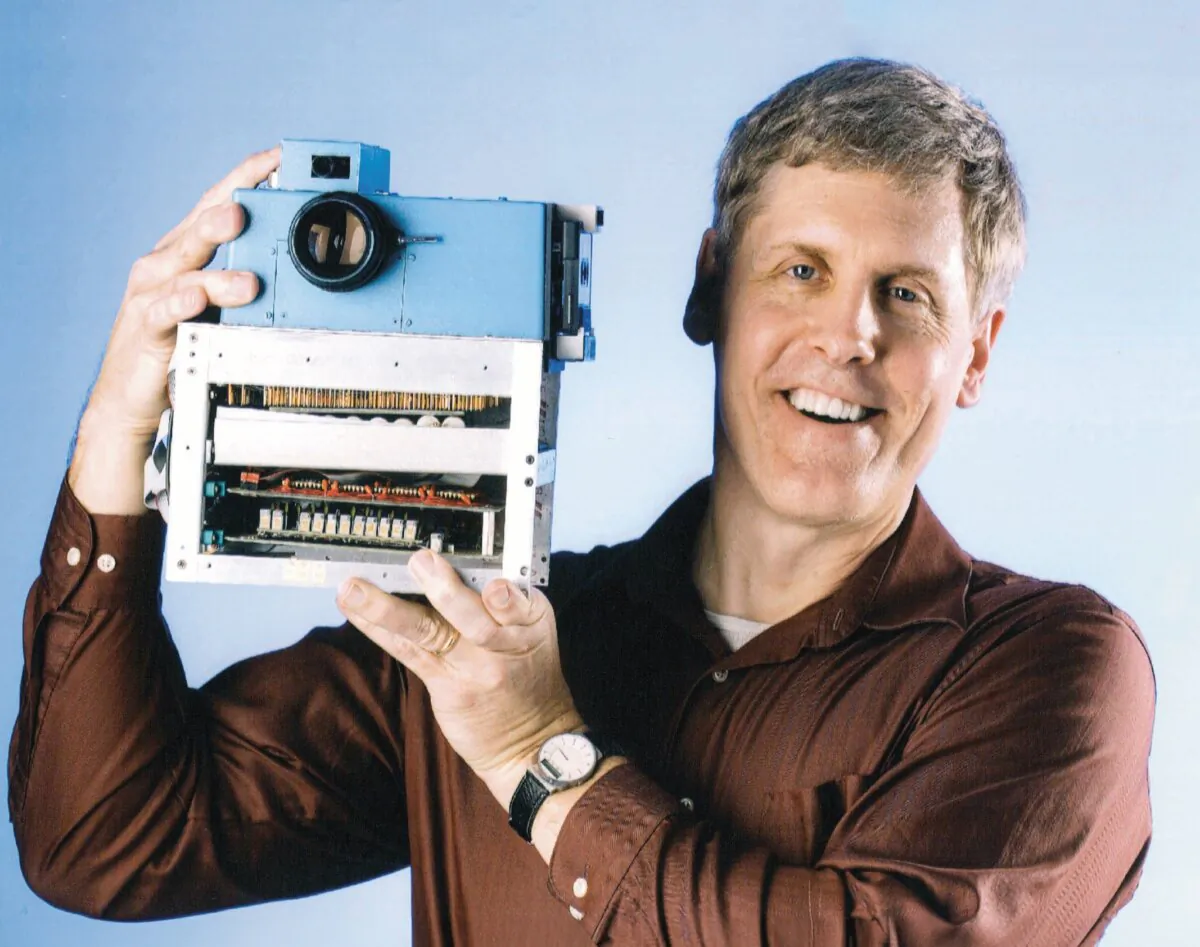 Steve Sasson with his prototype of the first portable digital camera, 1975. (Eastman Kodak Company)