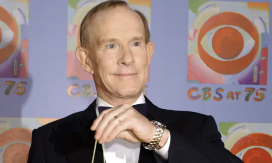 Comedian Tom Smothers, One-Half of the Smothers Brothers, Dies at 86