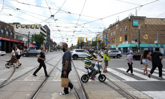 ANALYSIS: Hiking Immigration to Boost Canada’s Economy Amid Aging Population Looking Doubtful