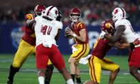 USC Names Moss to Succeed Williams as Starting Quarterback