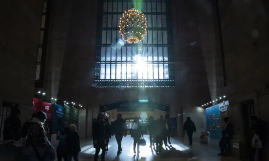 Man Charged With Hate Crimes Over Stabbing at New York’s Grand Central Terminal