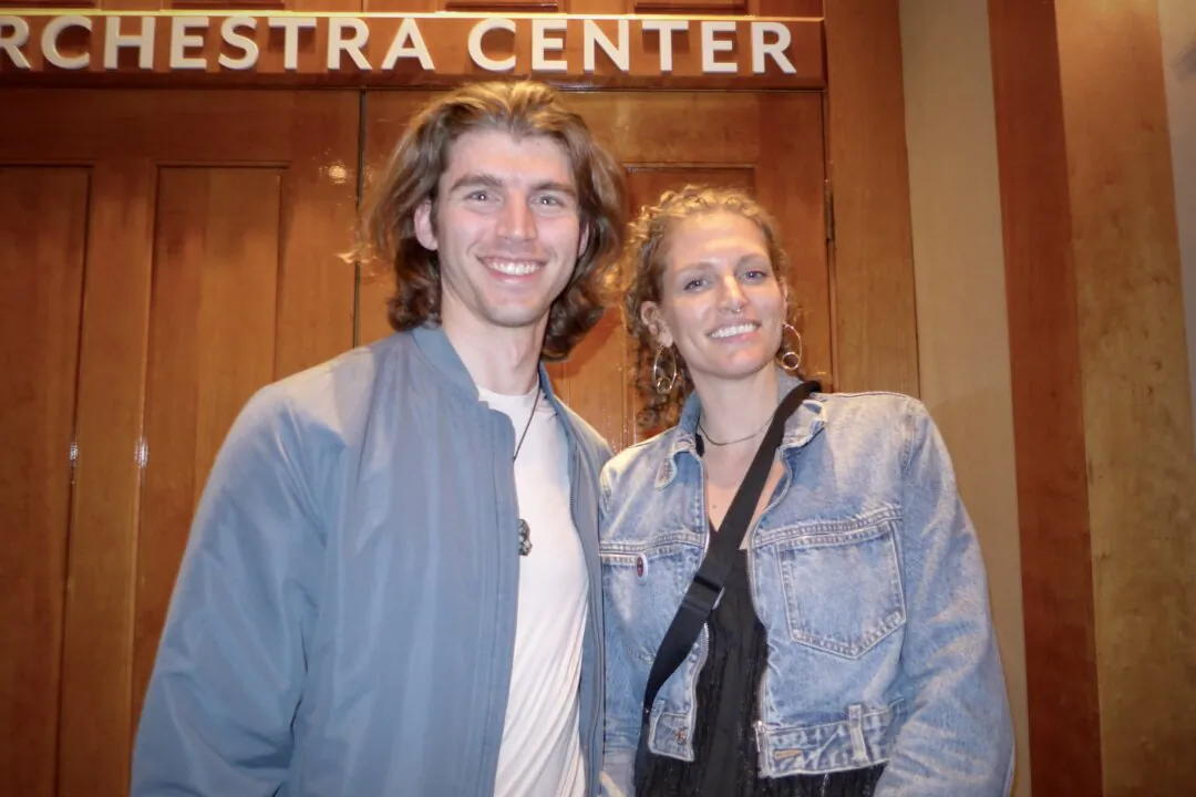 Lauren (R) and Shane Shapiro enjoyed Shen Yun's evening performance at the  Broward Center for the Performing Arts, on Dec. 27, 2023. (Linda Li/The Epoch Times) 