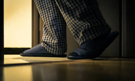 6 Surprising Tips to End Nighttime Bathroom Trips