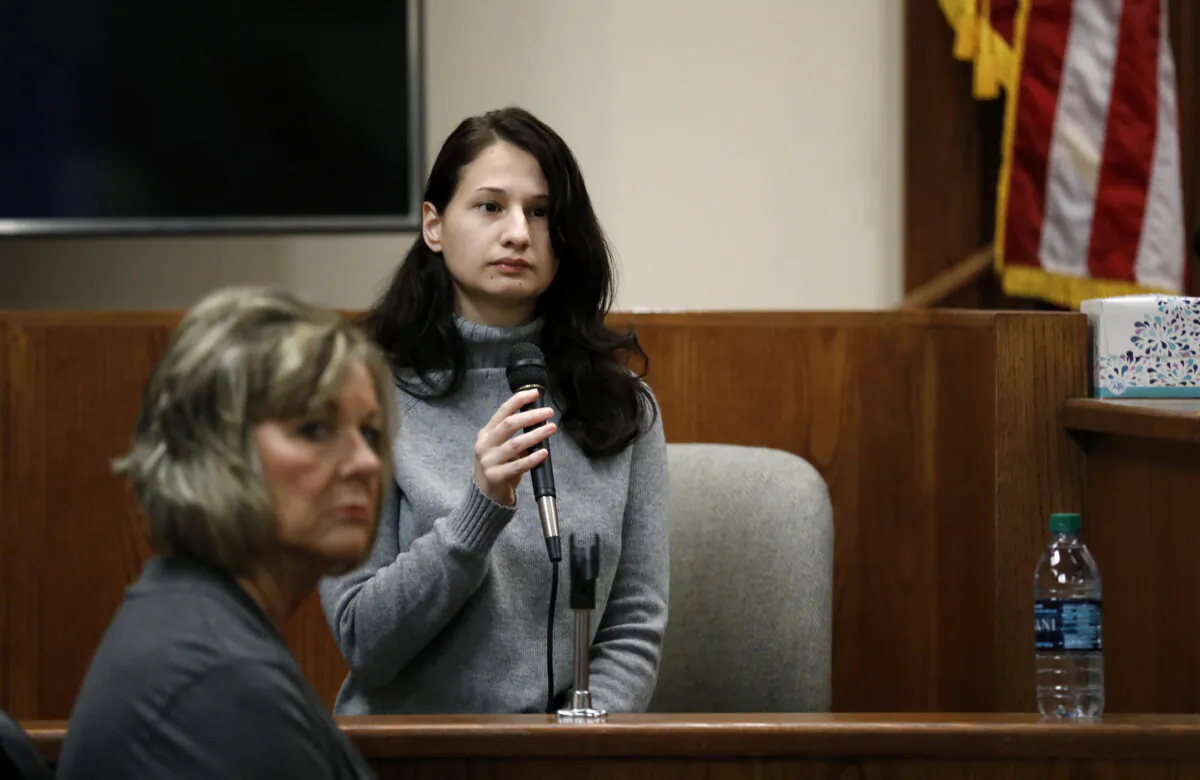 Gypsy Rose Blanchard takes the stand during the trial of her ex-boyfriend Nicholas Godejohn, in Springfield, Mo., on Nov. 15, 2018. (Nathan Papes/The Springfield News-Leader via AP)
