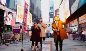 ‘Good Riddance Day’ Comes to Times Square Again