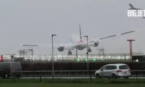 Terrifying Moments: Plane Struggles to Land at London’s Heathrow During Fierce Storm