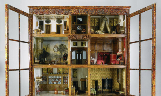 A Doll's House: Exceptional Miniatures in Museum Collections