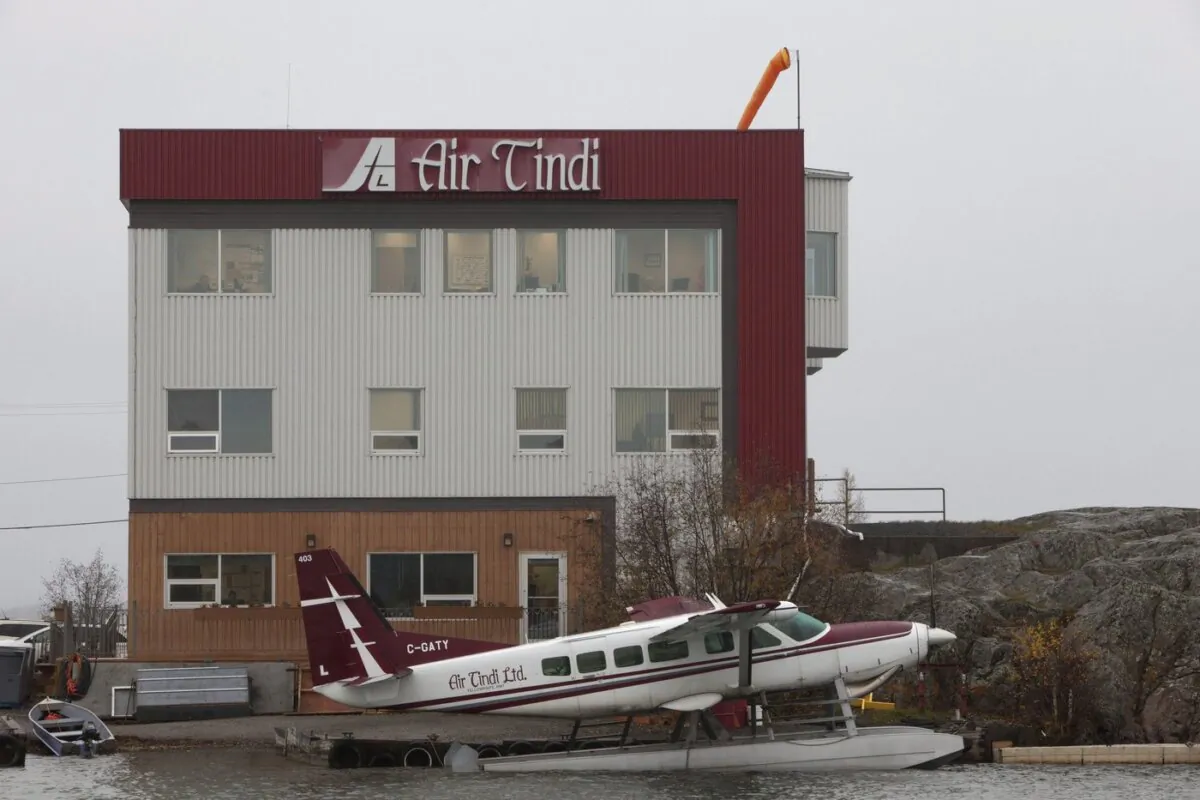 An Air Tindi float base is shown in Yellowknife on Oct. 4, 2011. (The Canadian Press/James Mackenzie)