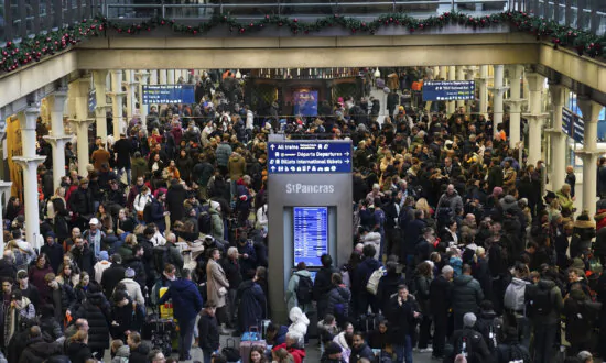 Eurostar Cancels Trains Due to Flooding, Stranding Hundreds of Travelers in Paris and London