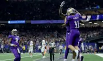 Michael Penix Jr. Leads No. 2 Washington to 37–31 Victory Over Texas and Spot in National Title Game