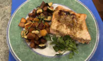 Enjoy Dinner for Two in a Snap Thanks to This Salmon-Vegetable Sheet Pan Recipe
