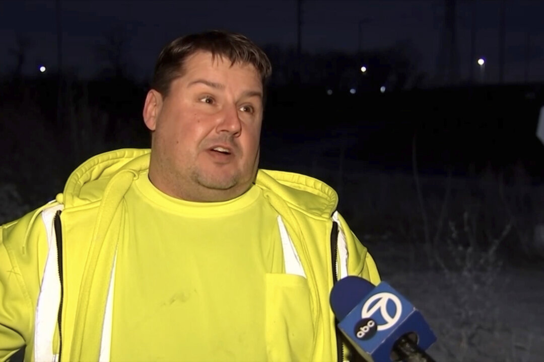 Indiana Woman Rescued After Passerby Directs Police to Car Crash Site