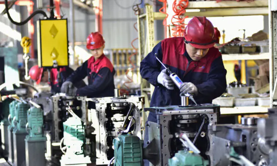 Chinese Factory Activity Slows in December in 3rd Straight Month of Contraction