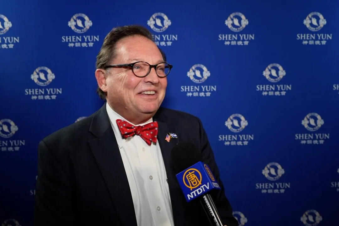 John Jerman enjoyed Shen Yun's evening performance at the Soldiers and Sailors Memorial Auditorium, Chattanooga, on Jan. 2, 2024. (Frank Xie/The Epoch TImes) 