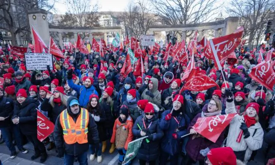 17.4 Percent Raise Over 5 Years for Quebec’s ‘Common Front’ Public Sector Unions