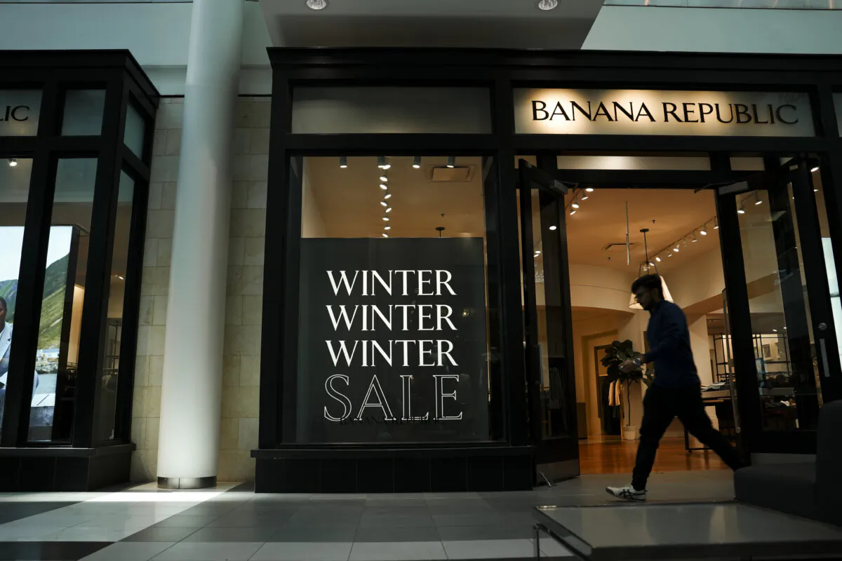 Sales advertisement at a shop in the Fashion Centre at Pentagon City shopping mall in Arlington, Va., on Jan 3, 2024. (Madalina Vasiliu/The Epoch Times)