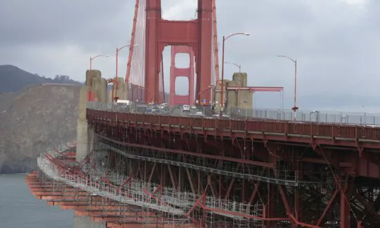 It Took Decades, but San Francisco Finally Installs Nets to Stop Suicides Off Golden Gate Bridge