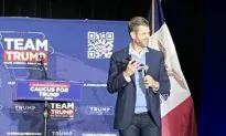 Eric Trump Phones His Father Onstage in Iowa, Predicts Big Win in Caucus