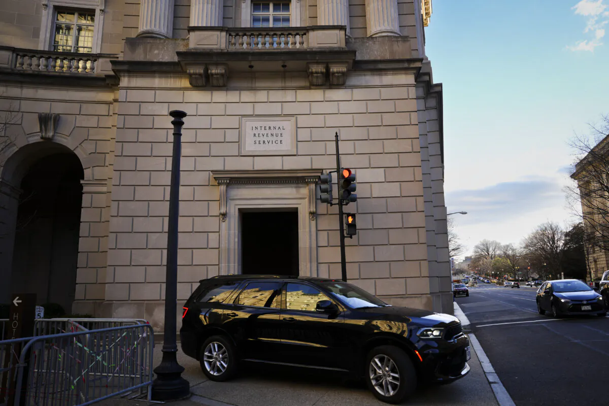 The IRS building in Washington on Jan. 4, 2024. (Madalina Vasiliu/The Epoch Times)