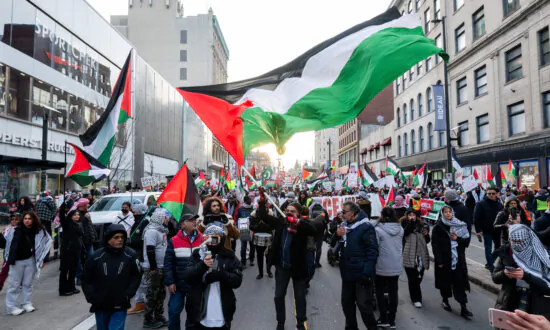 Pro-Palestine Protesters Rally at Road Cycling Titles