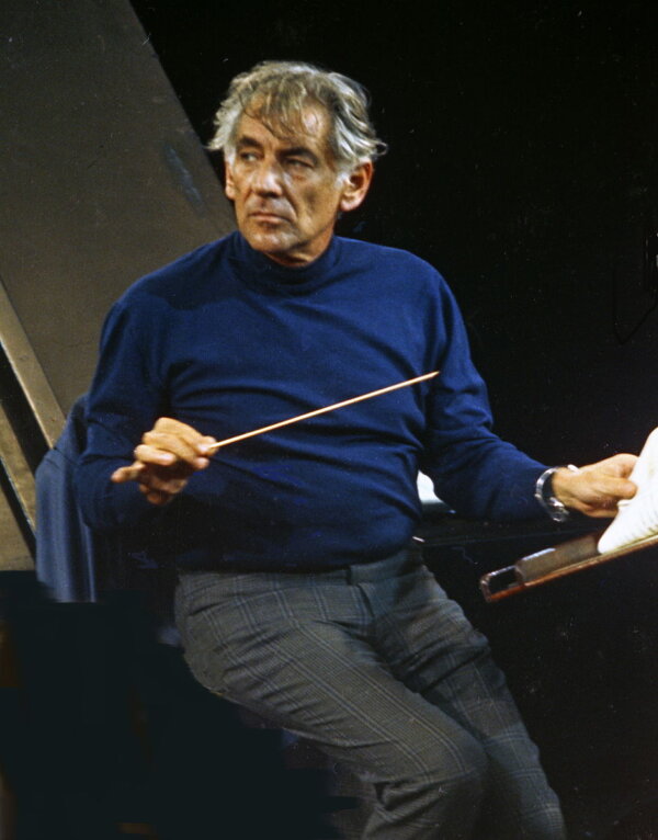 Leonard Bernstein conducting at the Albert Hall in 1973. (Allen Warren/CC BY-SA 3.0)