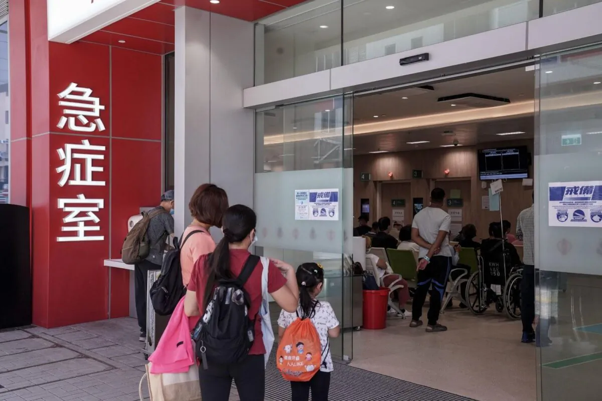 Dr. Cheung Shuk-kwan, director of the Communicable Disease Branch of the Centre for Health Protection, said on Jan. 4, 2024, that Hong Kong will enter its peak flu season as early as next week. (Adrian Yu/The Epoch Times)