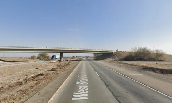 Massive Vehicle Pileup on Southern California Highway Leaves 2 Dead, 9 Injured, Authorities Say