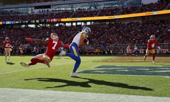 Carson Wentz Leads the Rams to the NFC’s 6th Seed With a 21–20 Win Over the 49ers