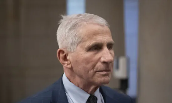 Fauci Admits Recommending Universities Mandate Vaccines, Lawmakers Say