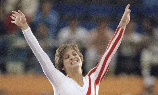 Mary Lou Retton Says She’s a ‘Fighter’ as She Recuperates at Home Following Pneumonia Scare