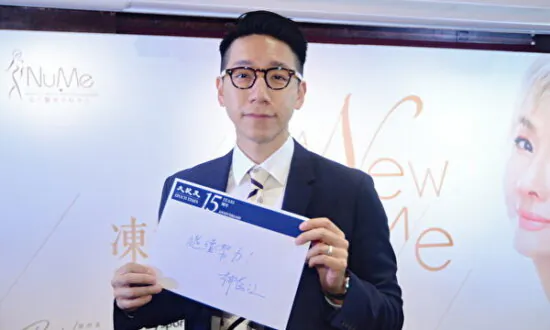Known for Defending Press Freedom, Hong Kong Journalist Commits Suicide