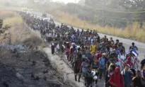 Migrant Caravan Resumes From Southern Mexico After Promise of Exit Visas Falls Through