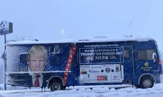 Wintry Iowa Weather Disrupts GOP Campaigns, Might Depress Caucus Night Turnout