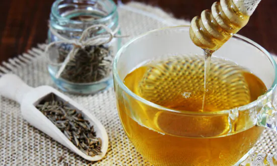 Dry Out Winter Water Retention With This Spice