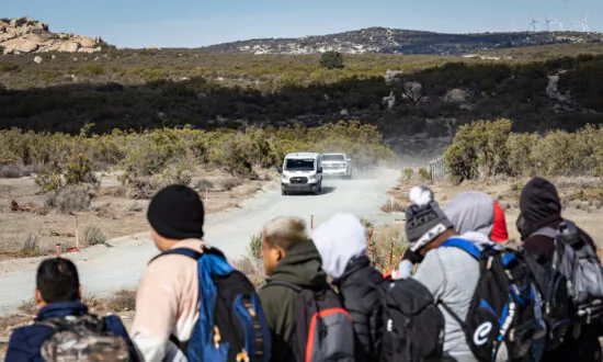 US Appeals Court Pauses Order Targeting Texas Illegal Immigration Law