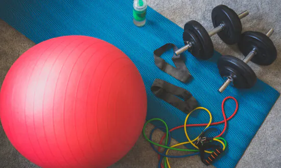 How Can I Stay Fit in the New Year? Try Setting up a Home Gym