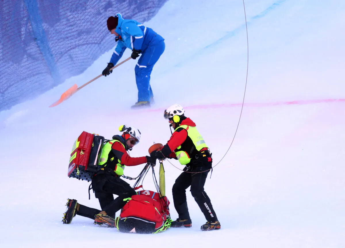 Norway's Aleksander Aamodt Kilde is airlifted after crashing, during the Audi FIS Alpine Ski World Cup Men's Downhill, in Wengen, Switzerland, on Jan. 13, 2024. (Claudia Greco/Reuters)